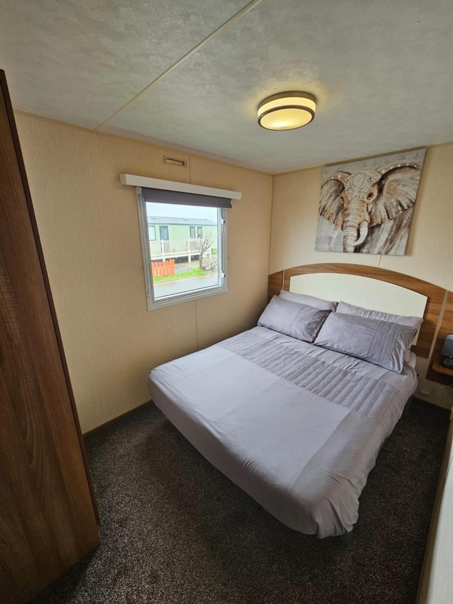 Golden Sands 8 Berth Cosy Caravan Рил Экстерьер фото